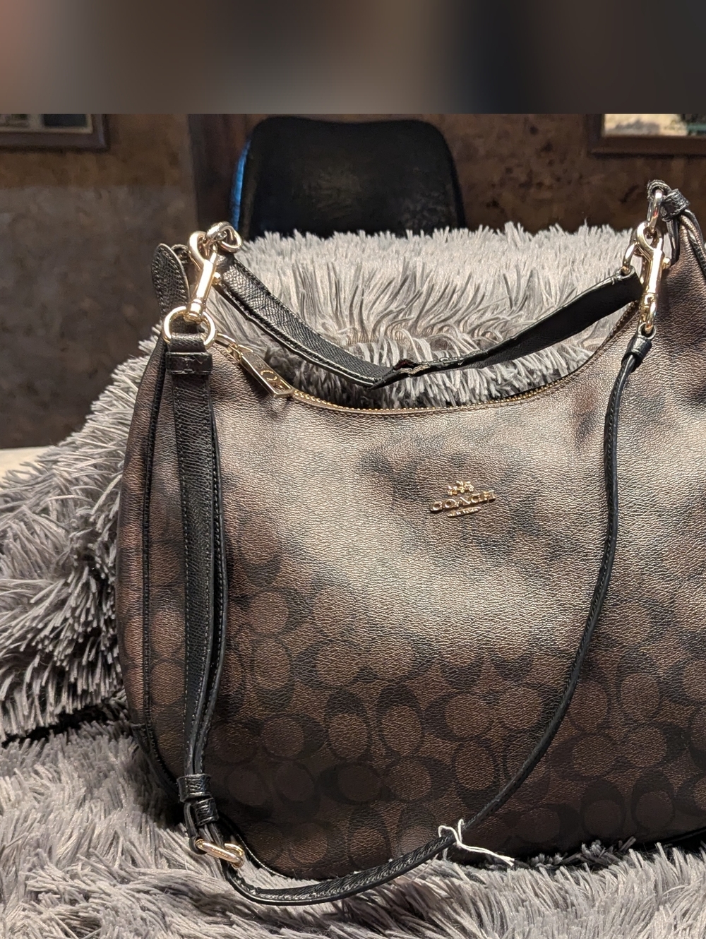 Coach Harley Hobo Bag with Dust Bag - Picture 2 of 9